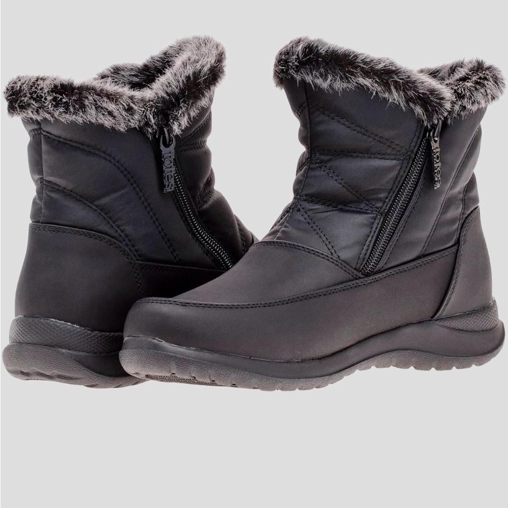 Totes boots Brand new with tags size 9